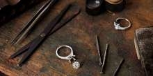 2.四十年歷史的珠寶加工器具。